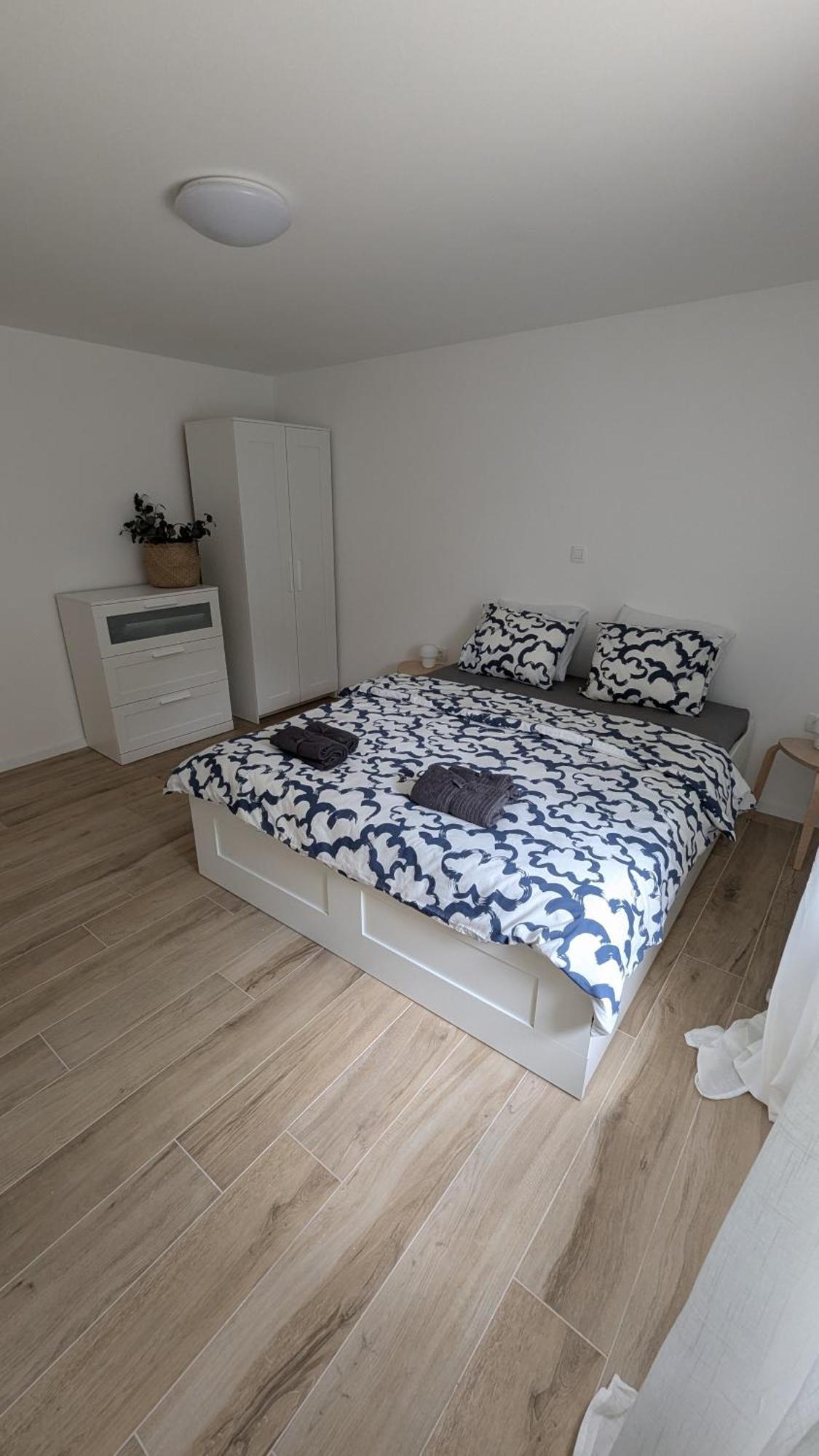 Apartment Charming In *